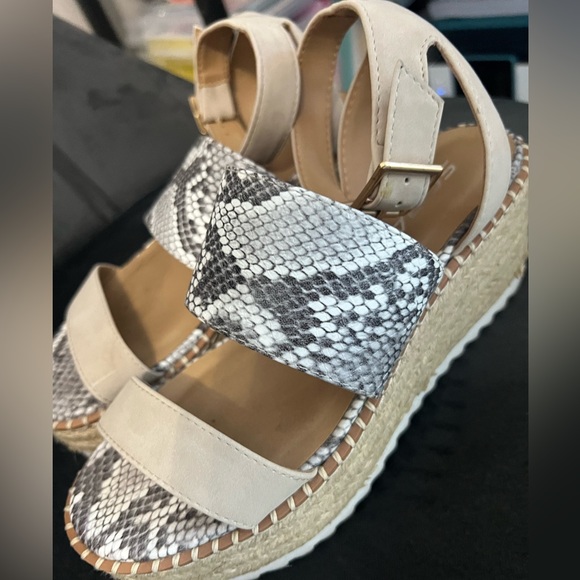 Soda Beige Python Platform Espadrille Sandals - Picture 1 of 2